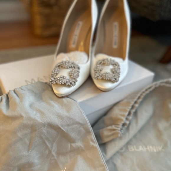 MANOLO BLANKKS (blue & ivory) brand new - Picture 5 of 7